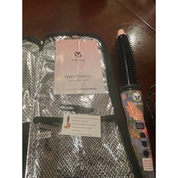 Calista Perfecter Pro Heated Round Styling Brush Tool Floral Multicolor with bag - Picture 8 of 12